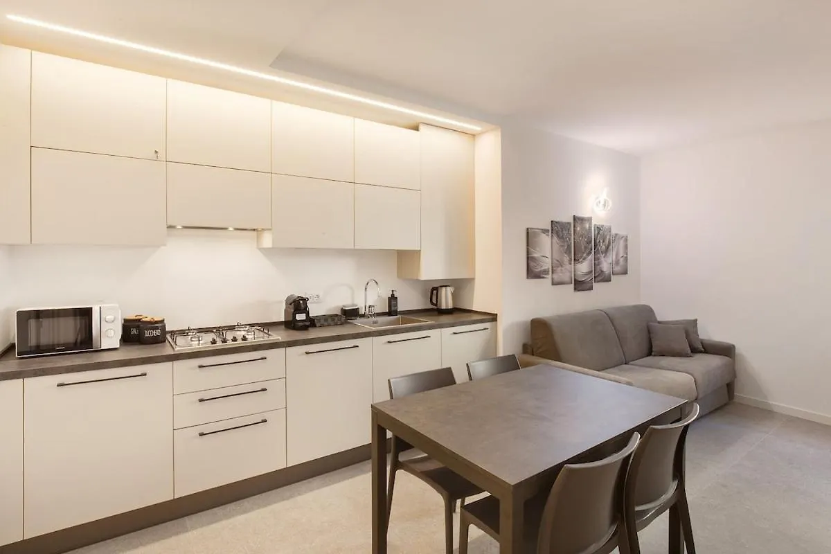 Suite Diamante Luxury Apartment - Center - Lake Torri Del Benaco
